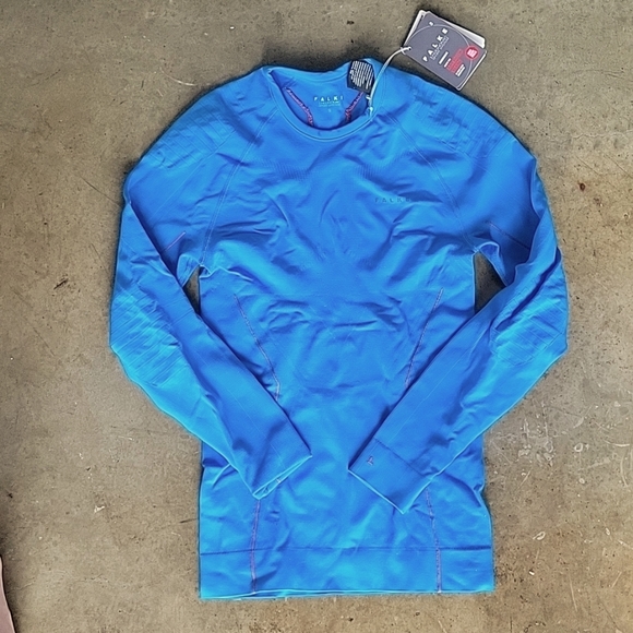 SOLD Falke Germany slim fit underlayer - Picture 1 of 6